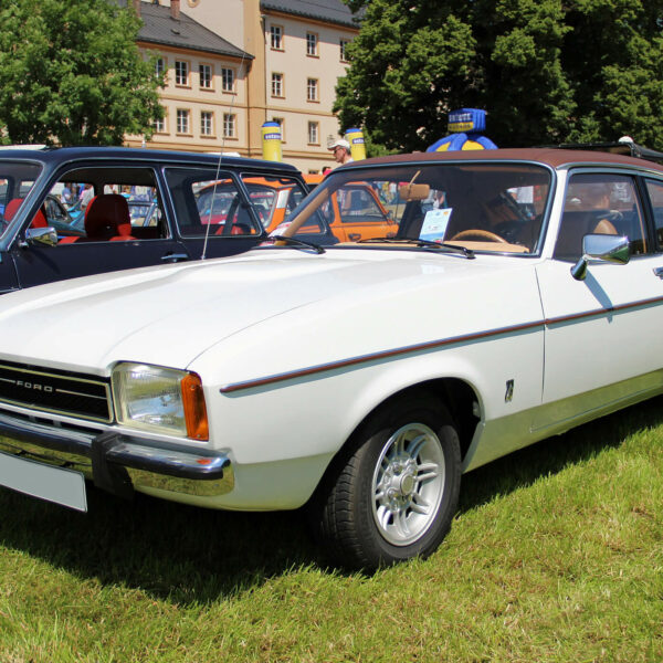 1974_Ford_Capri_II_2.3-Ghia