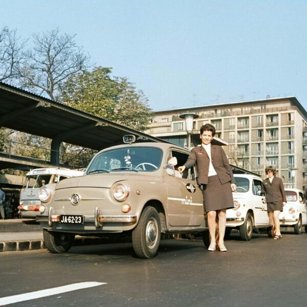 mini-taxi-1969-hirado-hu-mti-kacsor-laslo-farbig
